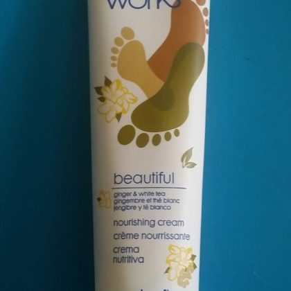 Footworks ginger & white tea nourishing cream
