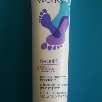 Footworks beautiful jojoba oil overnight renewing foot cream